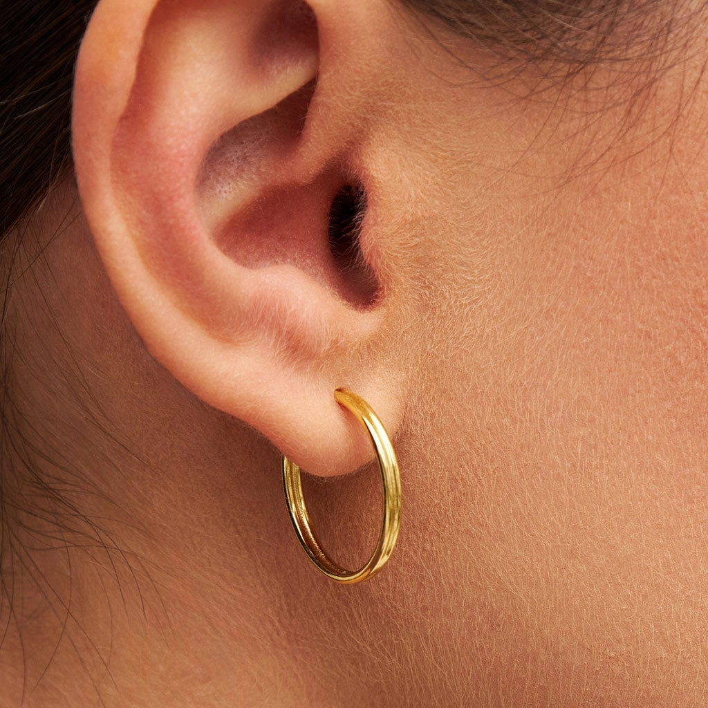LULU Copenhagen 2for1 Medium Hoops par Hoops Guldpläterad