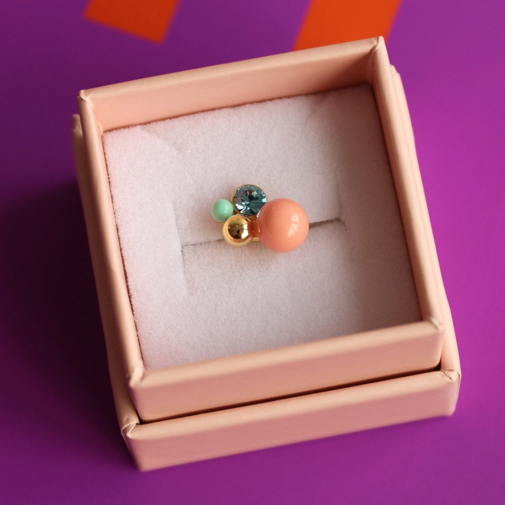 LULU Copenhagen Bouquet Burnt Coral örhänge 1 st Ear stud, 1 pcs Guldpläterad