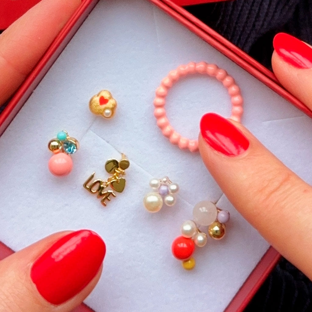 LULU Copenhagen Bouquet Pearls örhÀnge 1 st Ear stud, 1 pcs Lavendel