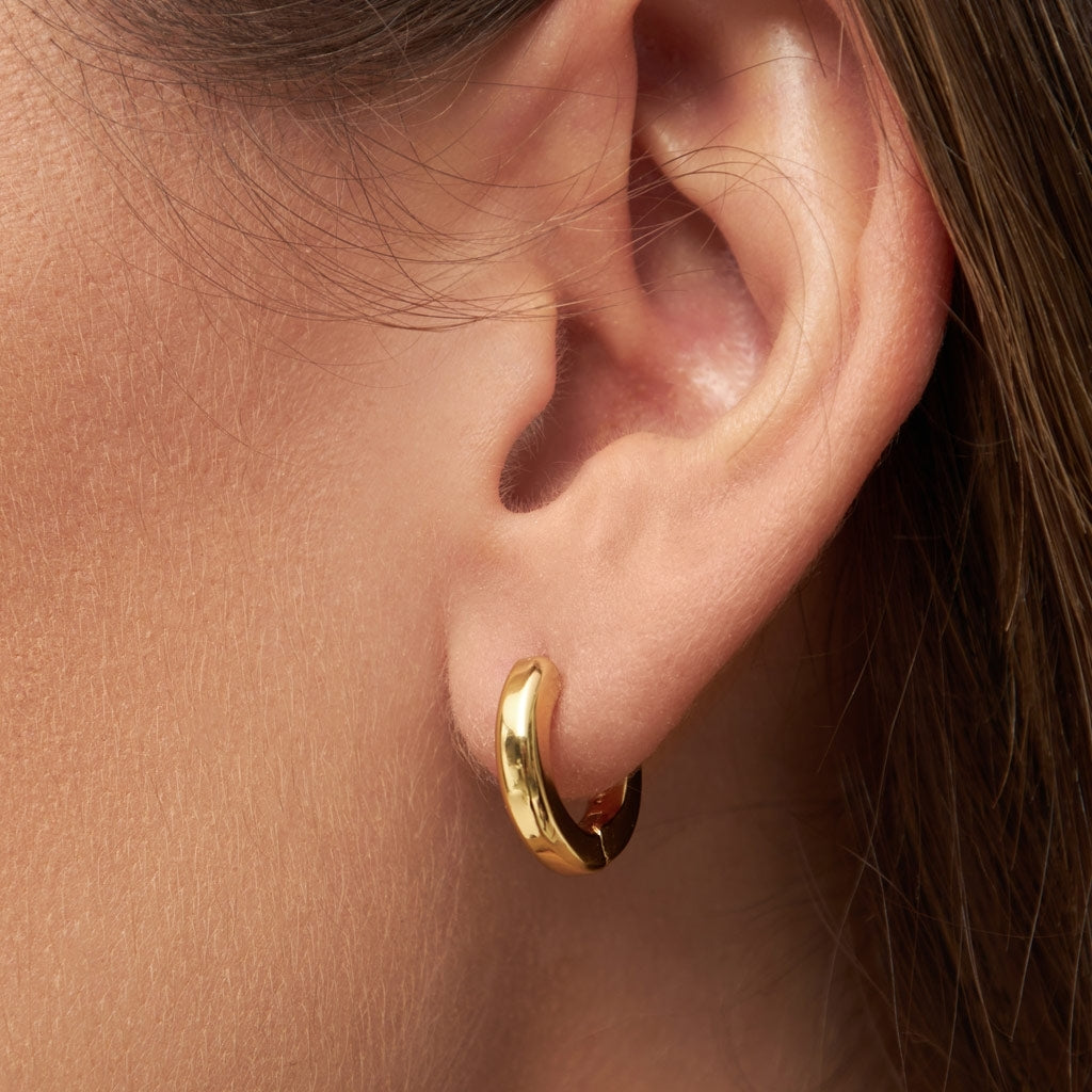 LULU Copenhagen Buckle Hoops Large Par Hoops Guldpläterad