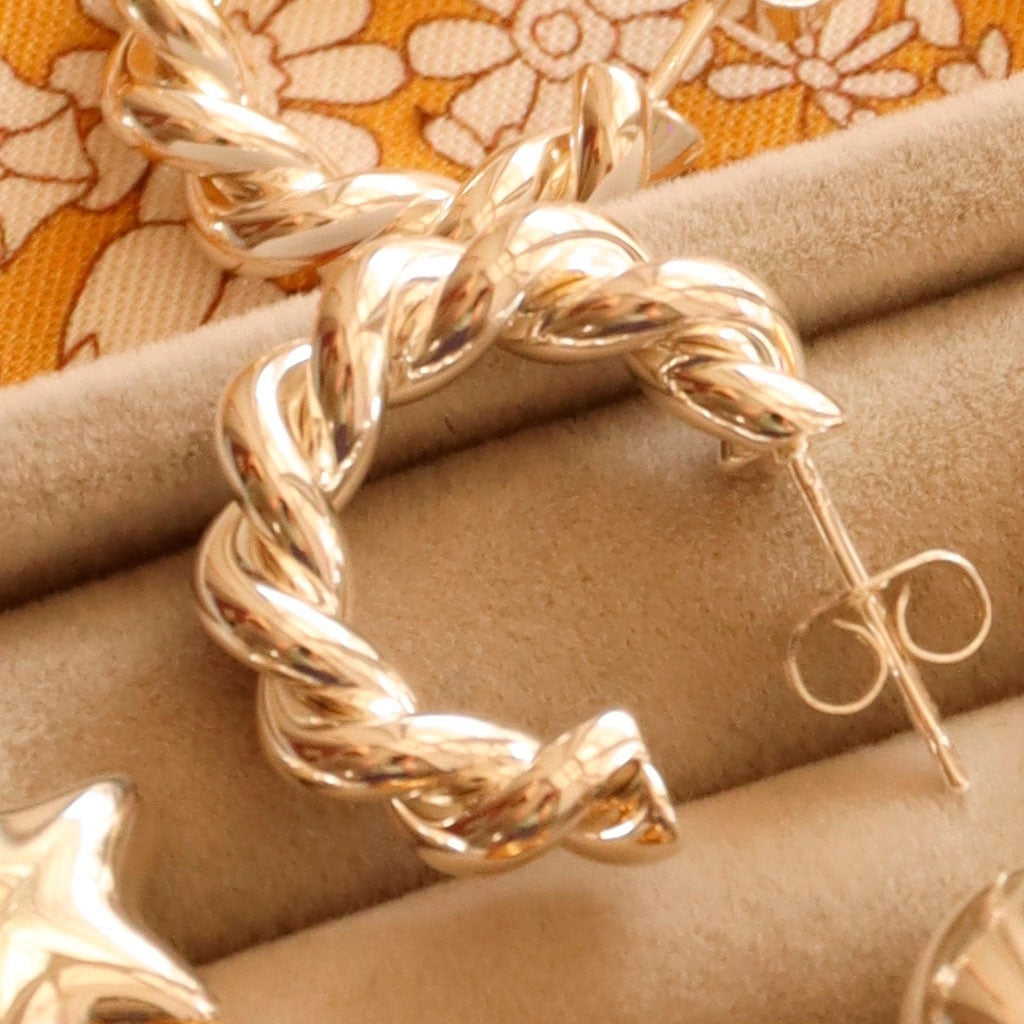 LULU Copenhagen Chunky Twisted Hoops par - försilvrad Hoops Silver Plated