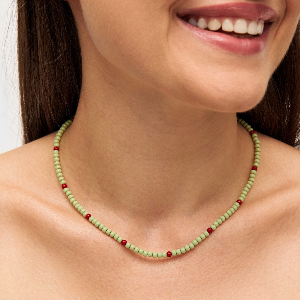 LULU Copenhagen Color Ball Halsband kort Necklaces Silk Light Green/Passion Red