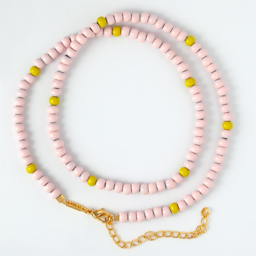 LULU Copenhagen Color Ball Halsband kort Necklaces Silke Light Pink/ Lime