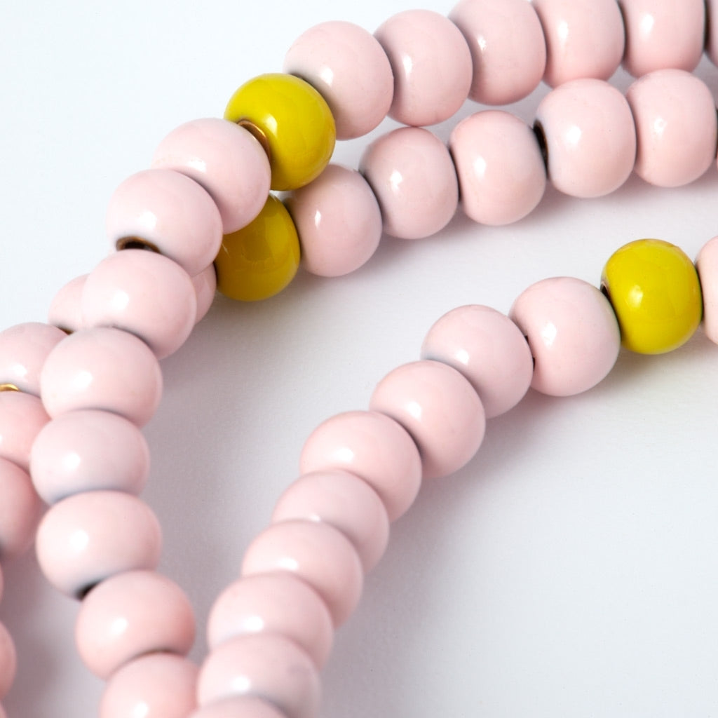 LULU Copenhagen Color Ball Halsband kort Necklaces Silke Light Pink/ Lime