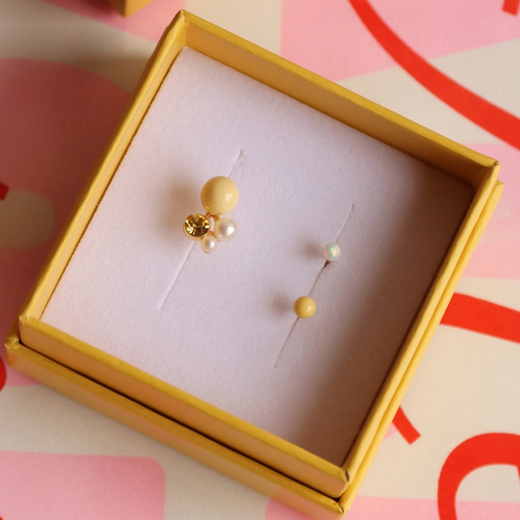 LULU Copenhagen Color Ball Stone örhÀnge 1 st Ear stud, 1 pcs Opal