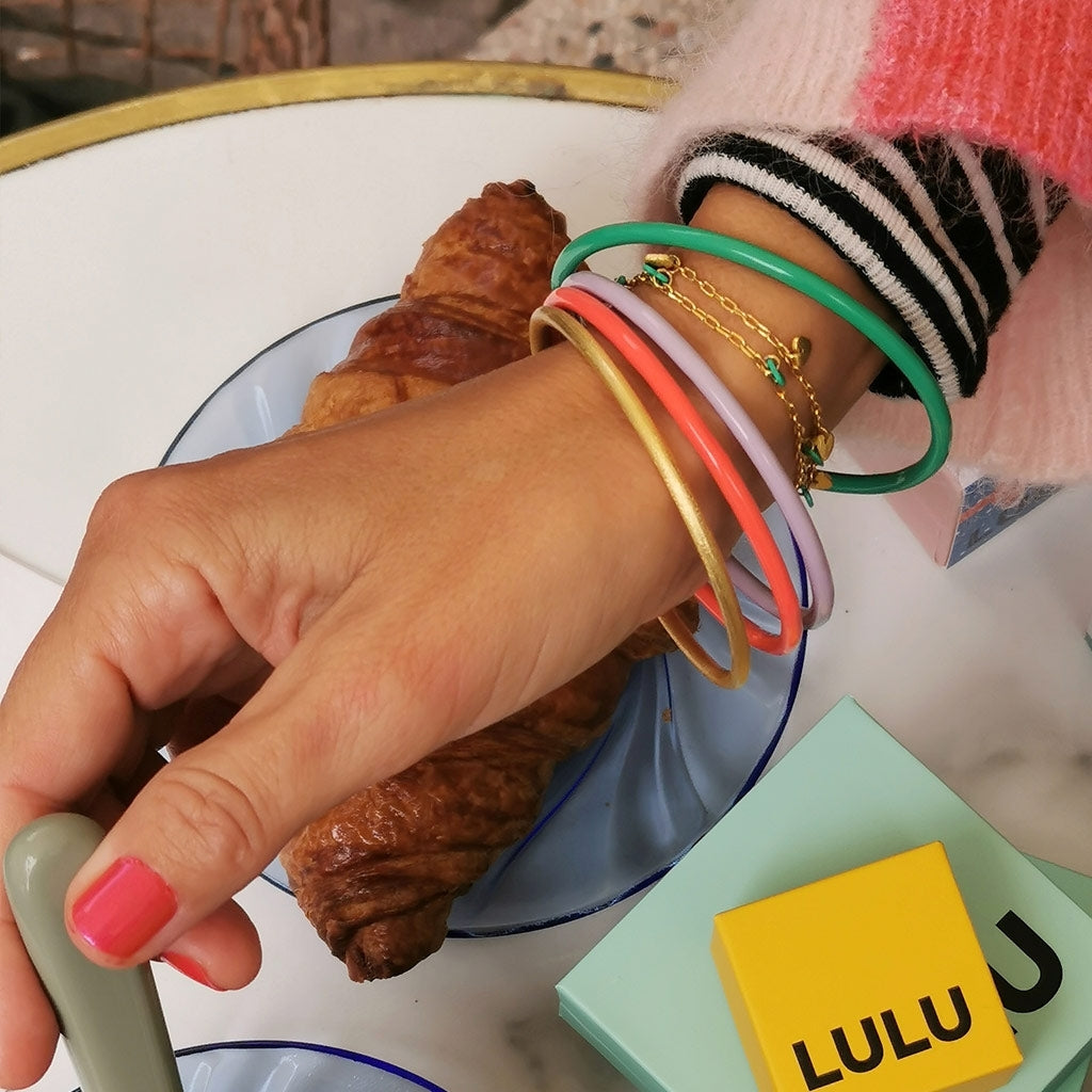 LULU Copenhagen Color Bangle borstad Bracelets Guldpläterad