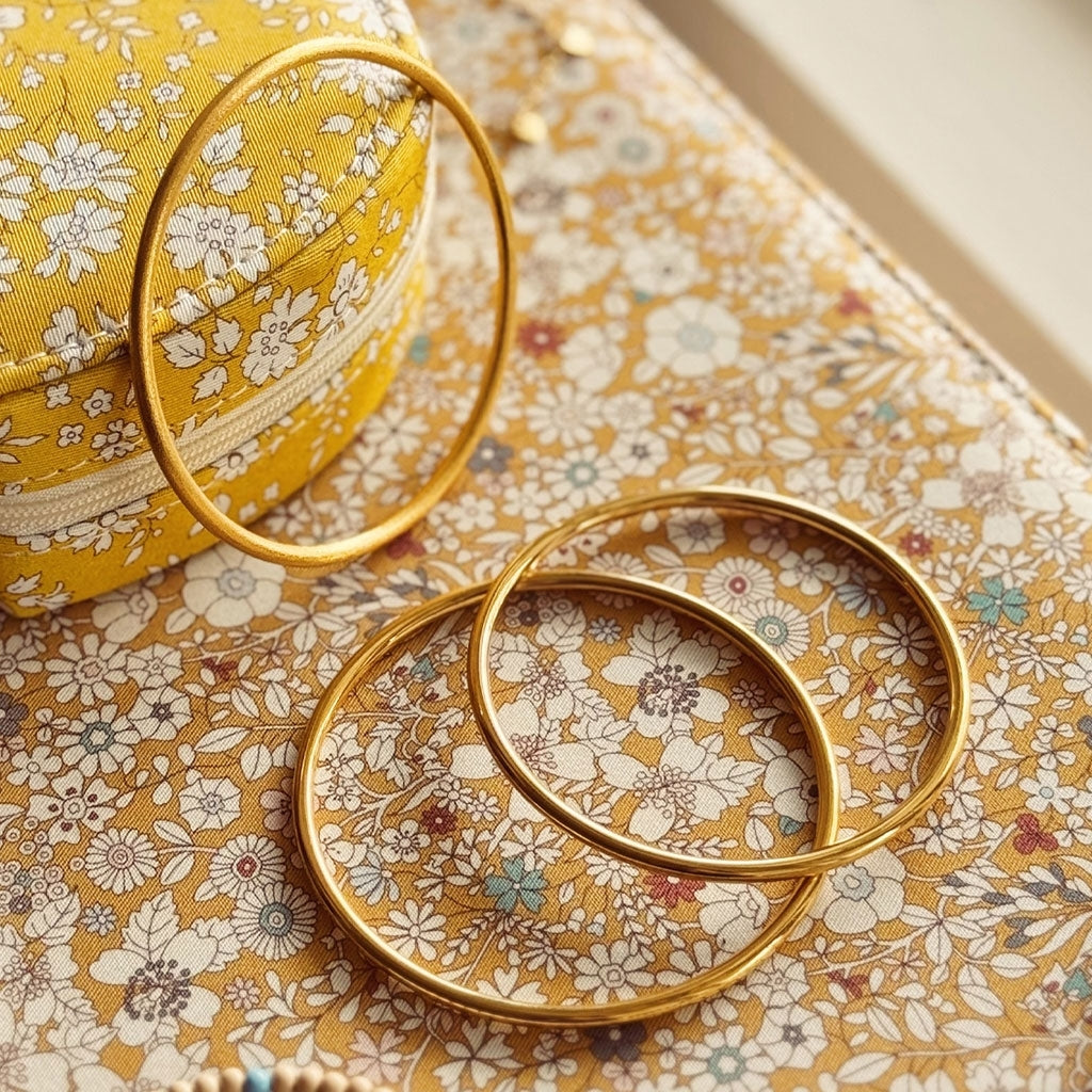 LULU Copenhagen Color Bangle borstad Bracelets GuldplÀterad