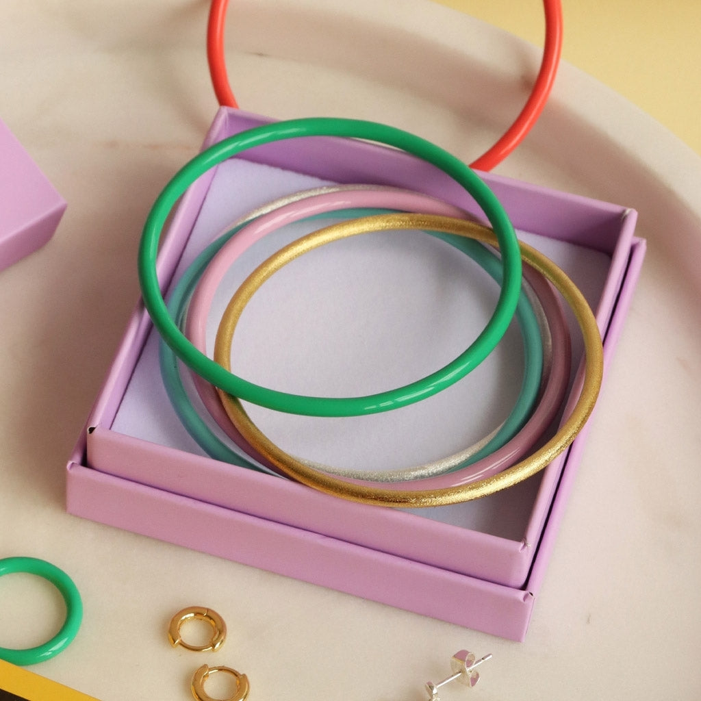 LULU Copenhagen Color Bangle skinande Bracelets GuldplÀterad