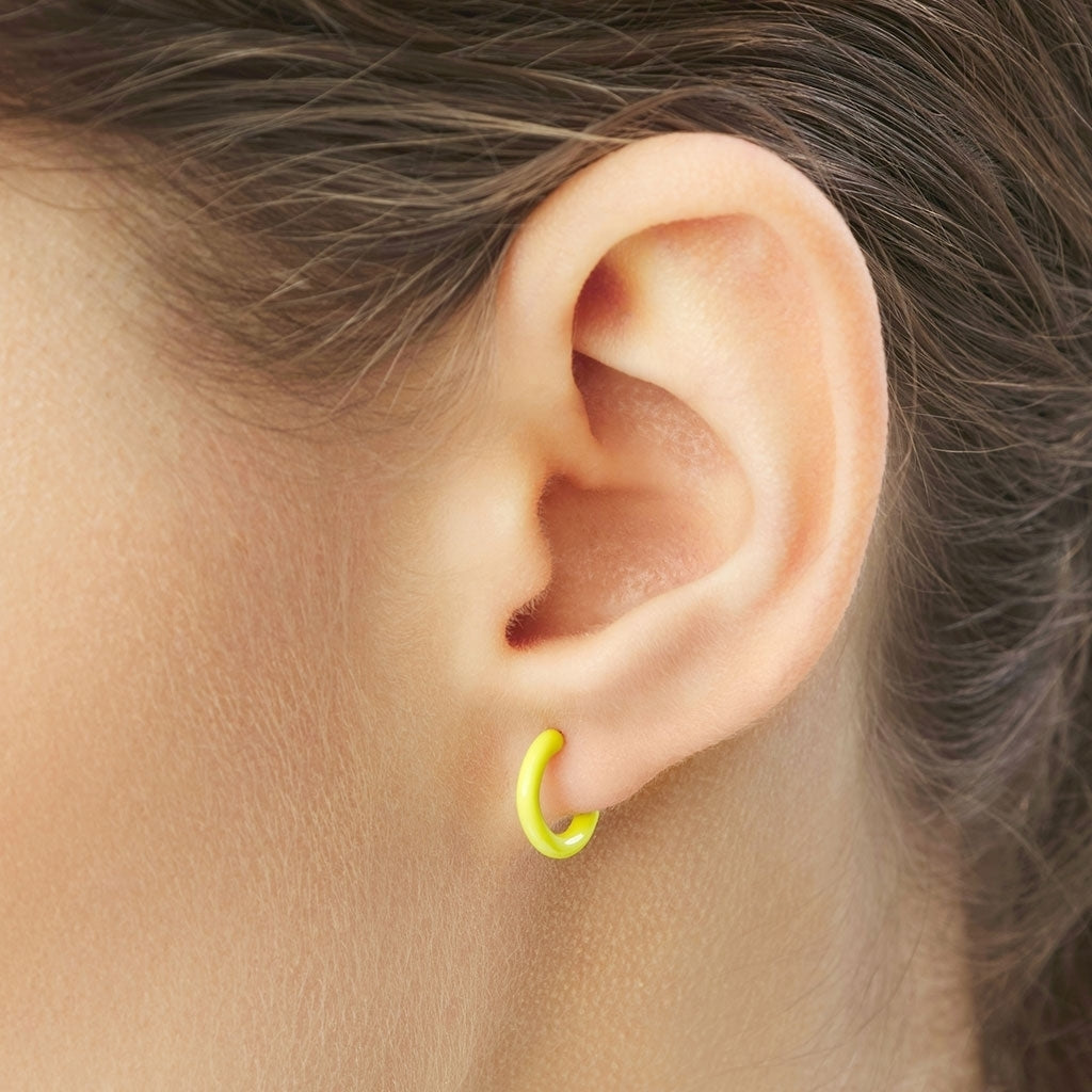 LULU Copenhagen Color Hoop 1 pcs - Box Ear stud, 1 pcs Wild Lime