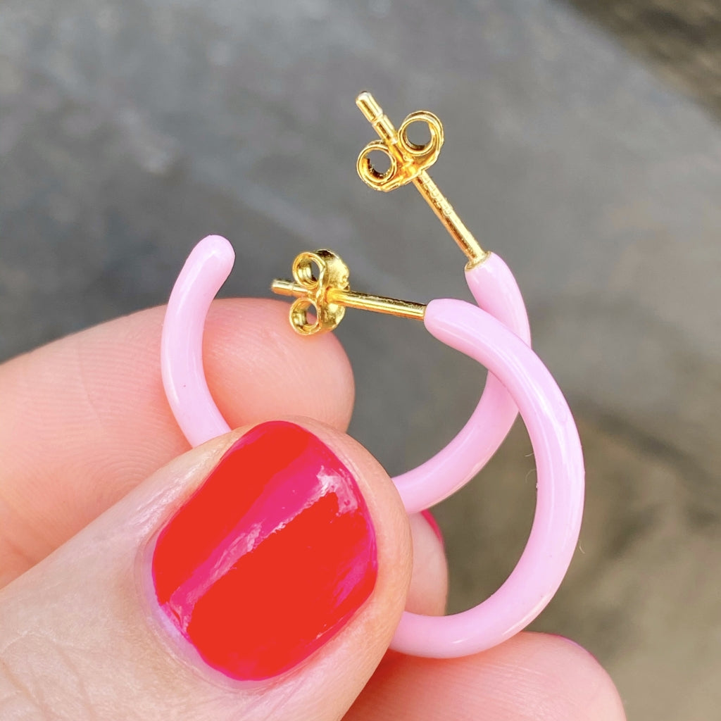 LULU Copenhagen Color Hoops Medium par Hoops Ljusrosa