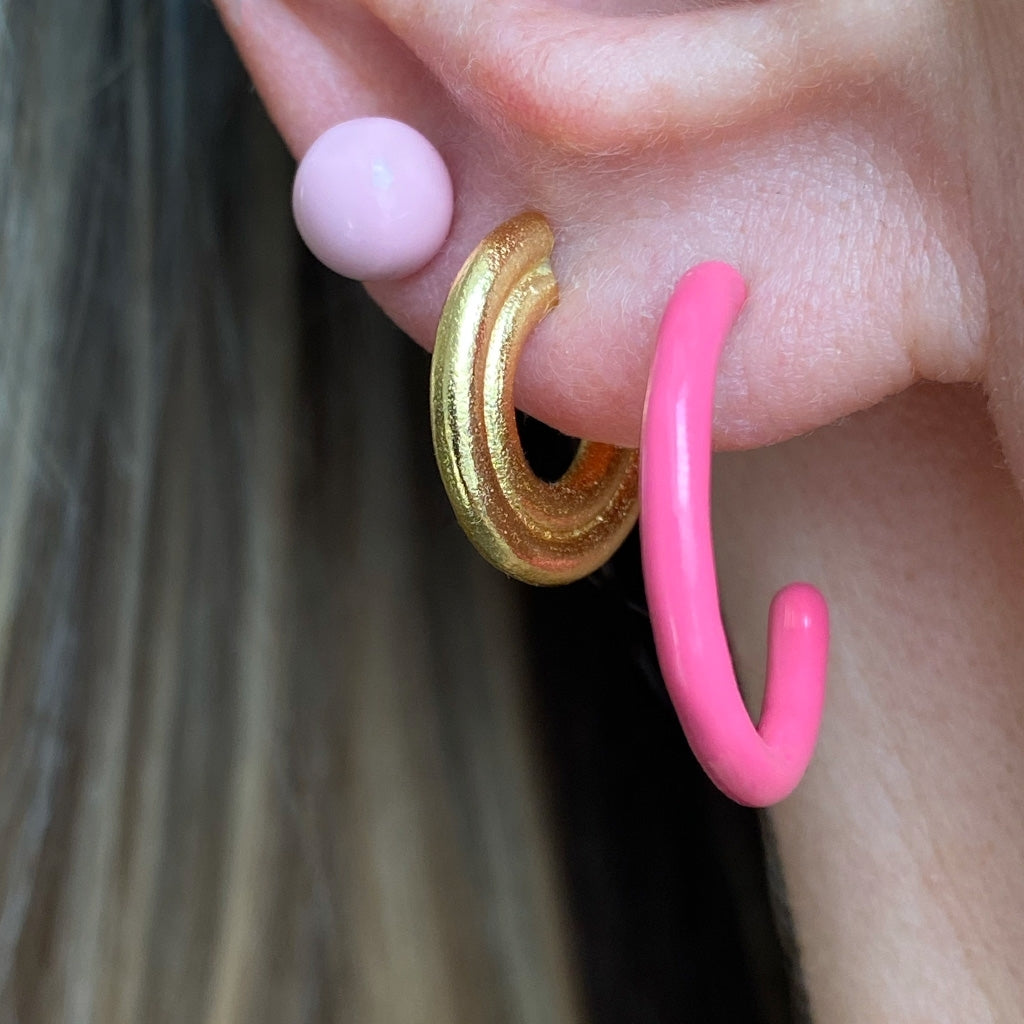 LULU Copenhagen Color Hoops Medium par Hoops Pink