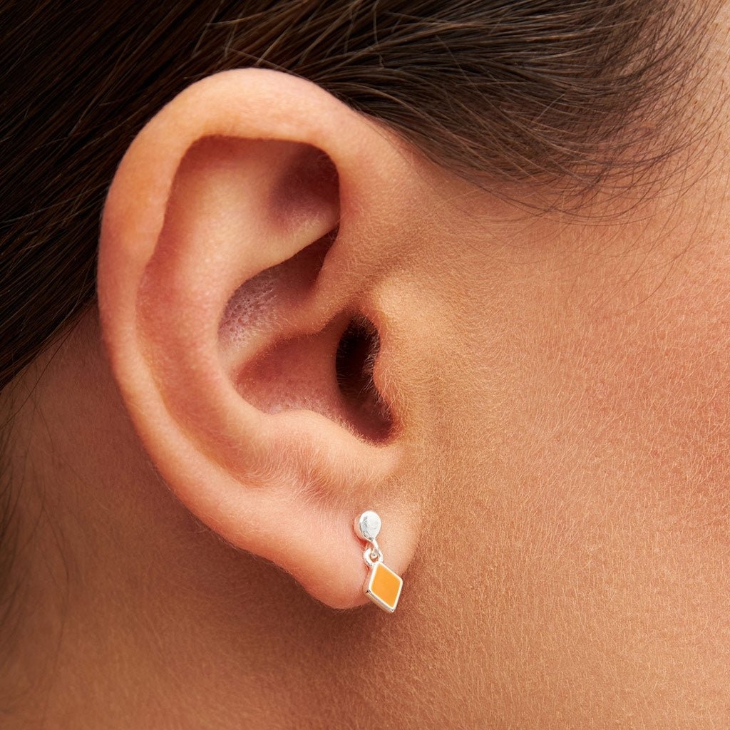 LULU Copenhagen Confetti Dangling örhänge 1 st silverpläterad Ear stud, 1 pcs Marigold