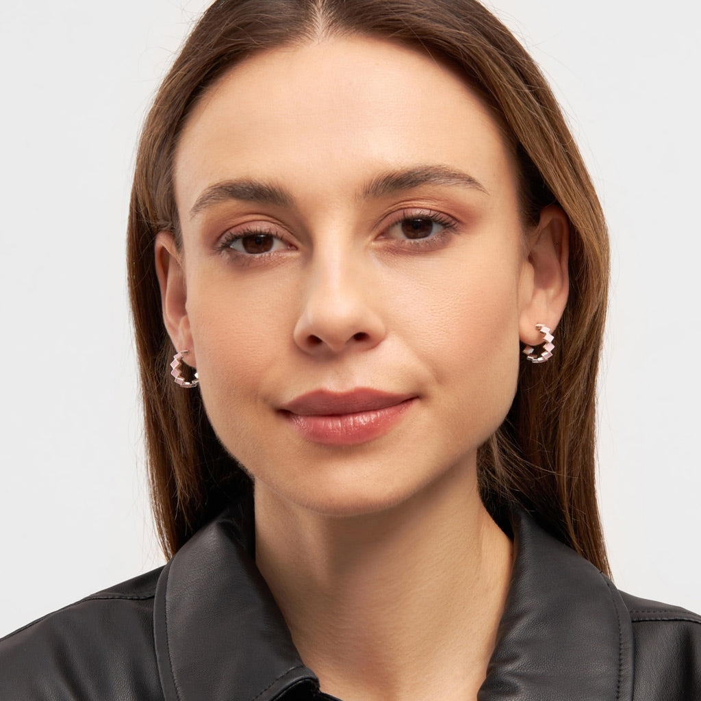 LULU Copenhagen Confetti Hoops Par silverpläterad Hoops Ljusrosa