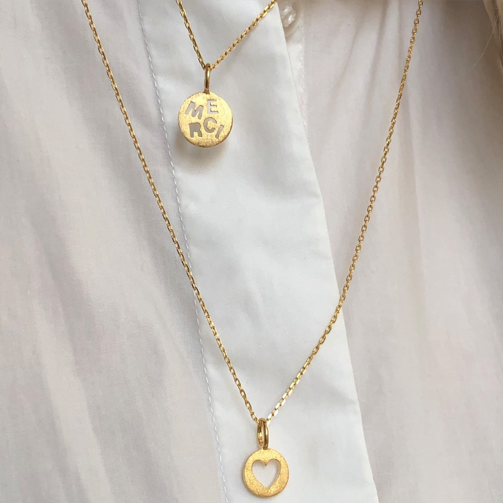 LULU Copenhagen Cut Out Heart hängsmycke Pendents Guldpläterad