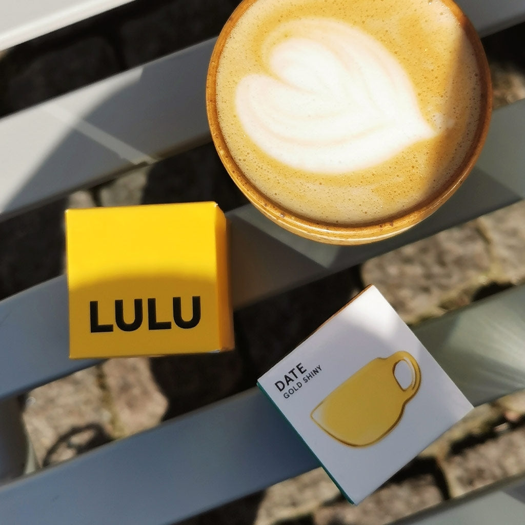 LULU Copenhagen Date örhänge 1 st Ear stud, 1 pcs Guldpläterad