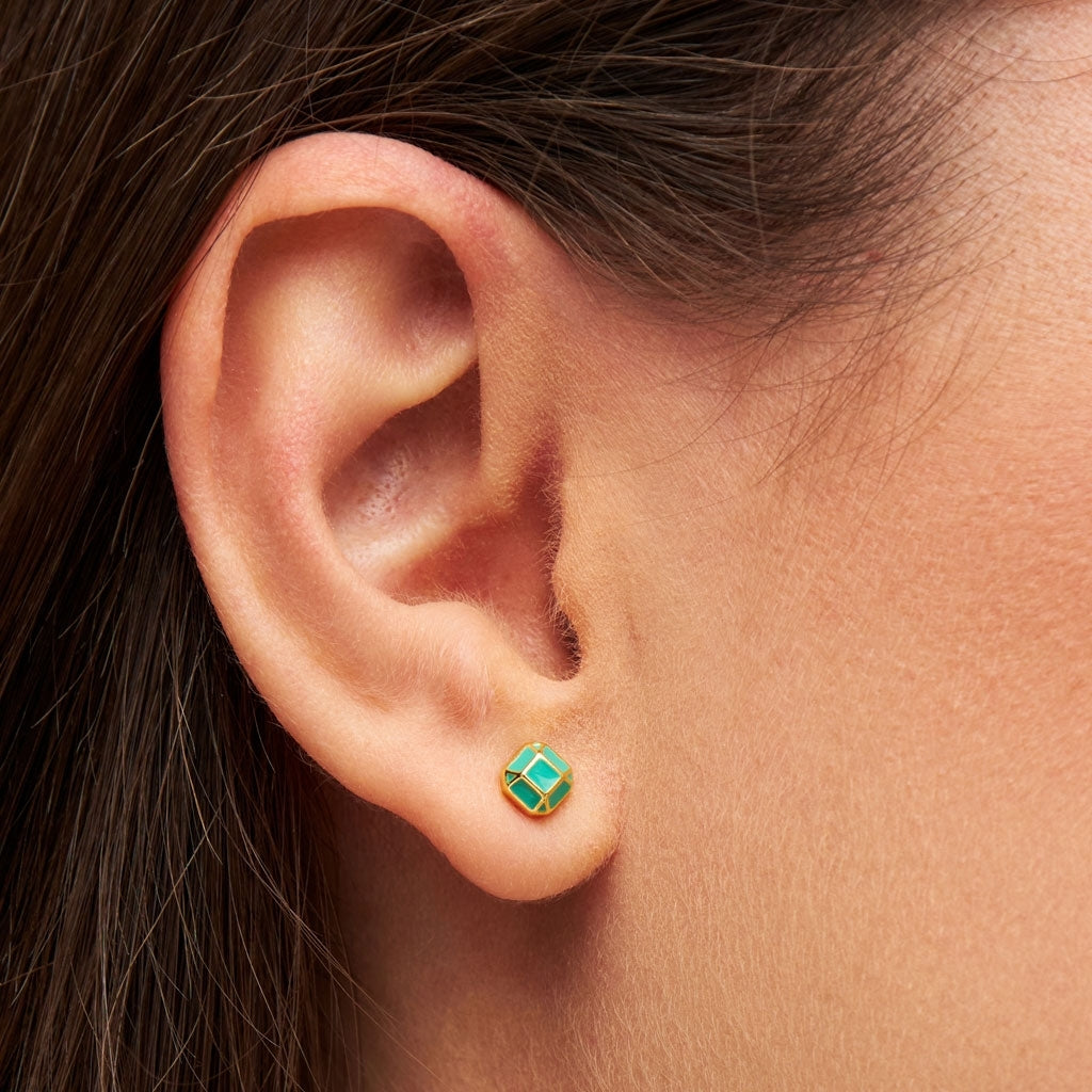 LULU Copenhagen Diamond Small örhÀnge 1 st guldplÀterad Ear stud, 1 pcs Ljusgrön