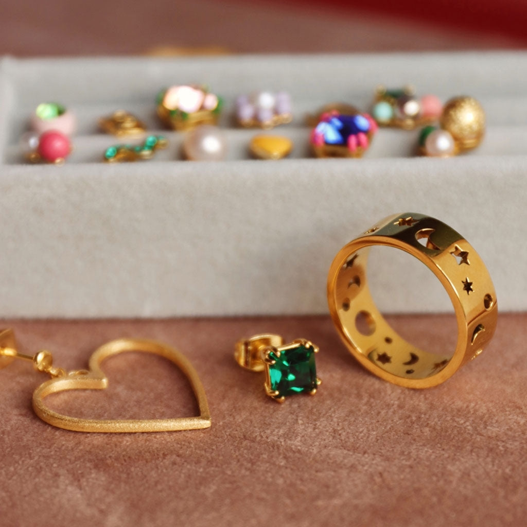 LULU Copenhagen Gala Crystal Bling örhÀnge 1 st Ear stud, 1 pcs Emerald/Gold Plated