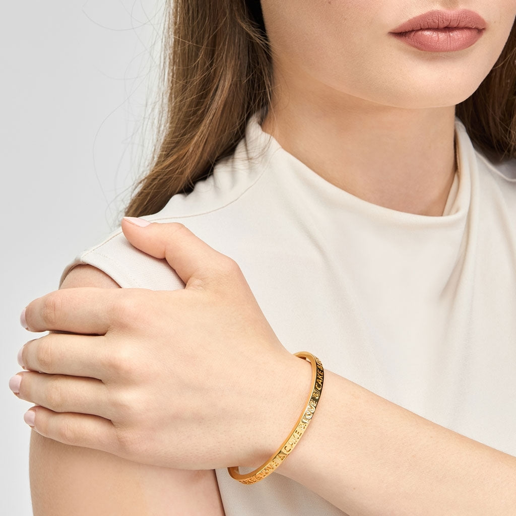 LULU Copenhagen Love & Cake Bangle - GuldplaterÀd Bracelets GuldplÀterad
