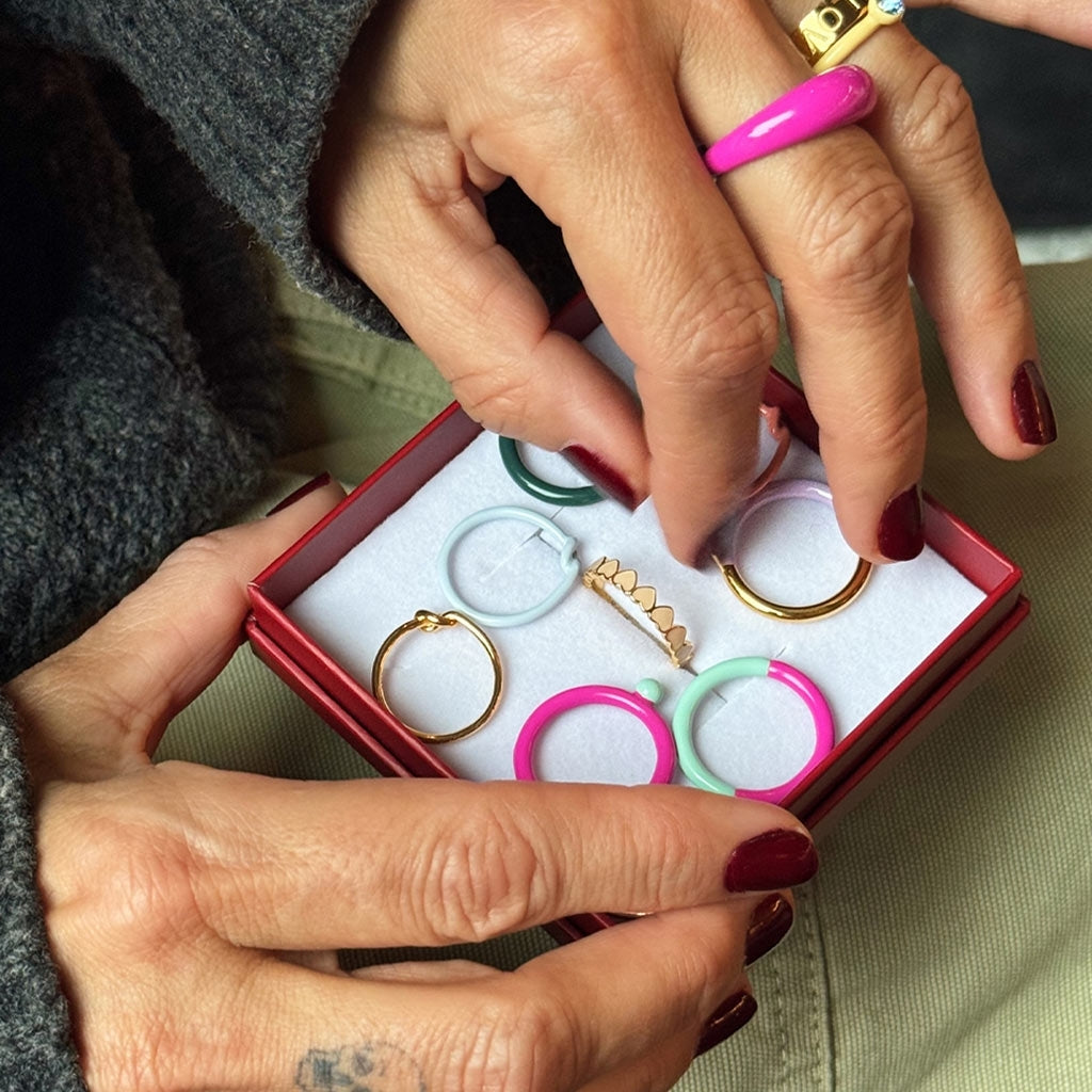 LULU Copenhagen Love Knot Ring guldpläterat Rings Guldpläterad