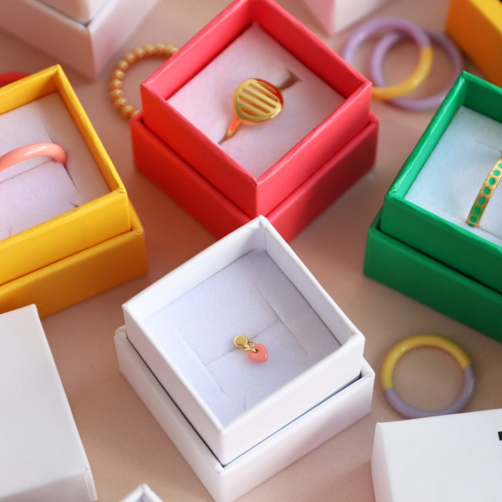 LULU Copenhagen Love U Dangling örhÀnge 1 st Ear stud, 1 pcs