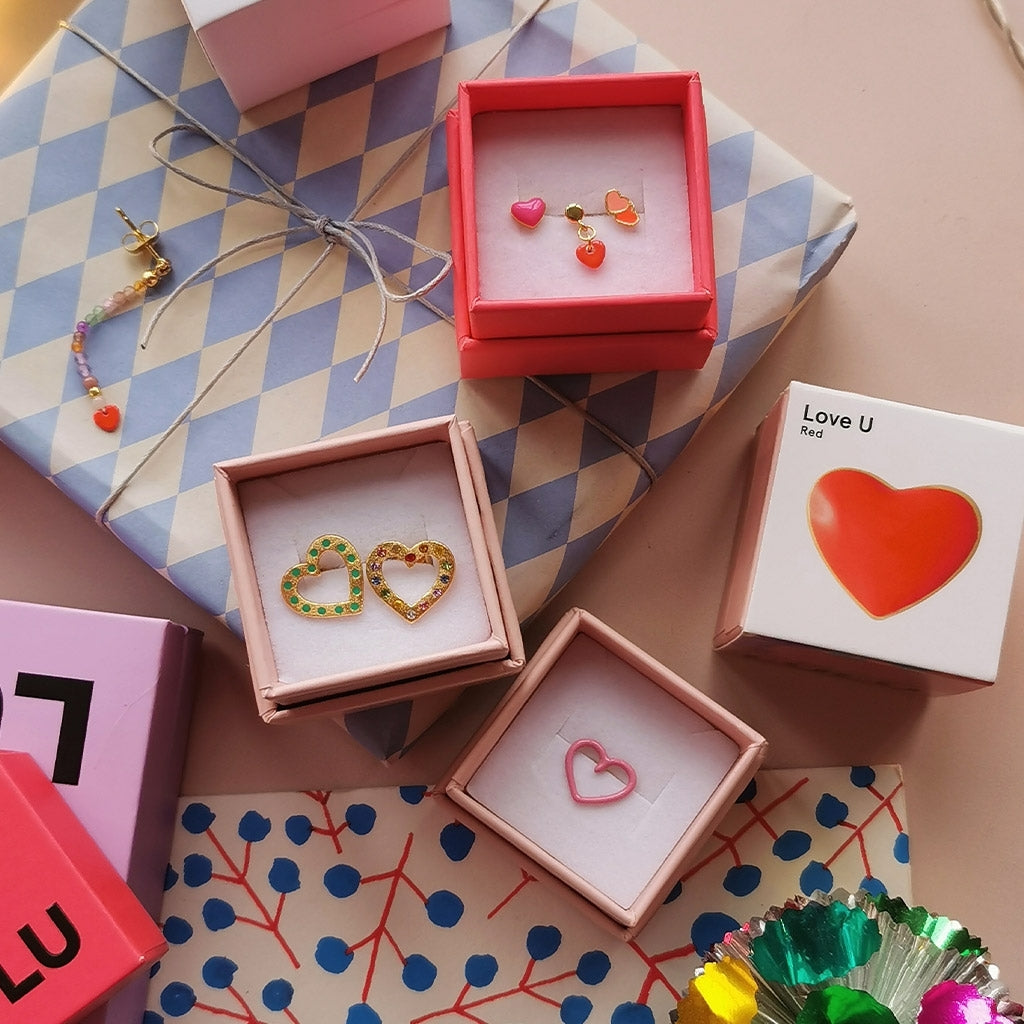 LULU Copenhagen OMG Heart örhÀnge 1 st silverplÀterad Ear stud, 1 pcs Rainbow