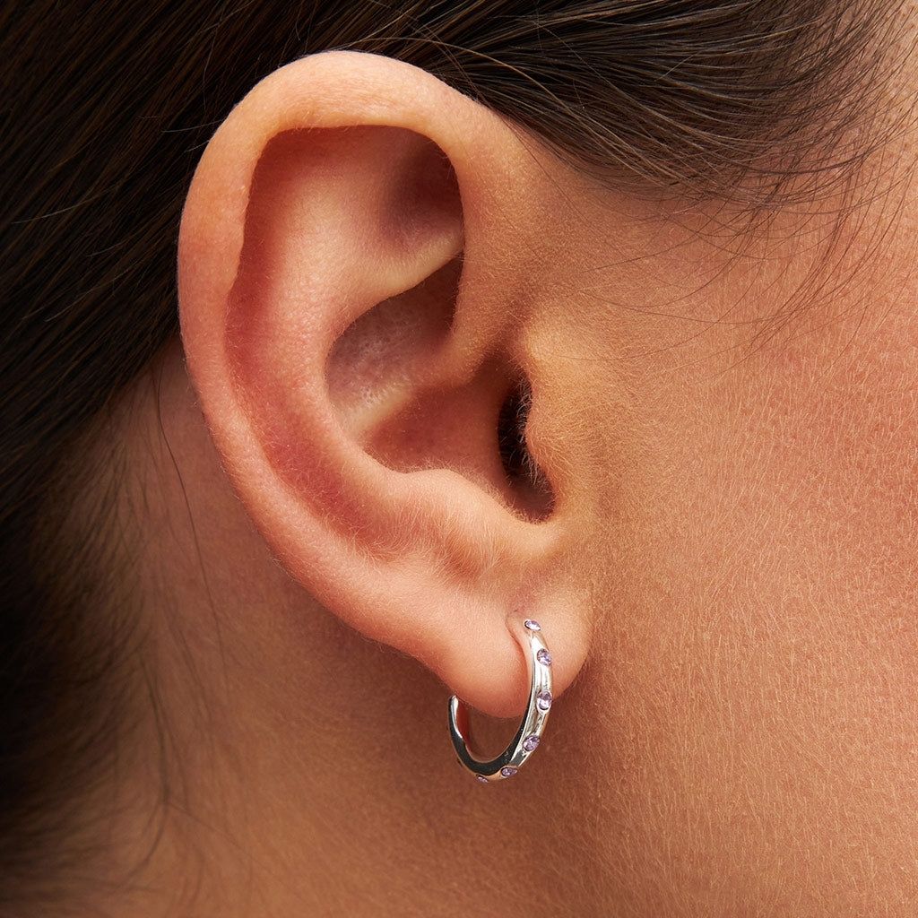 LULU Copenhagen OMG Hoops Small par silverpläterad Hoops Violett