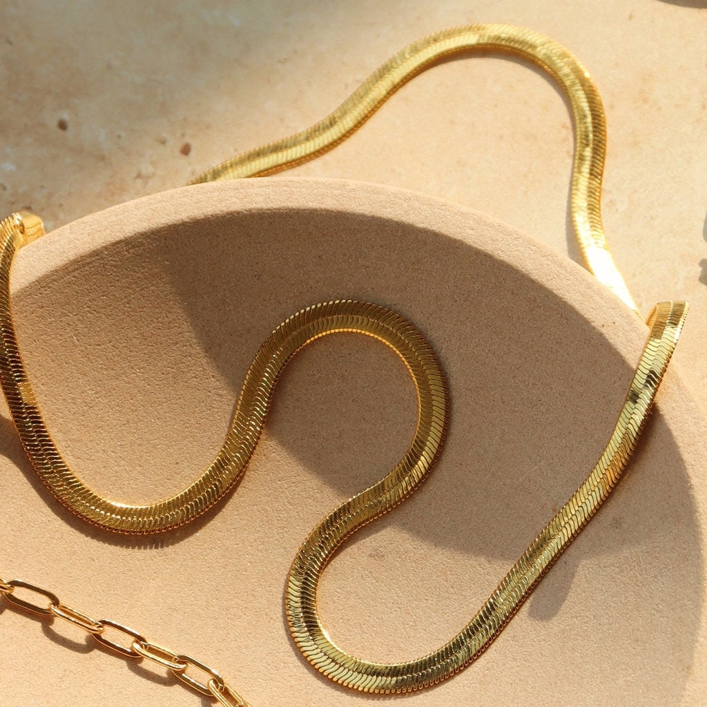 LULU Copenhagen Snake Halsband guldpläterad Necklaces Guldpläterad