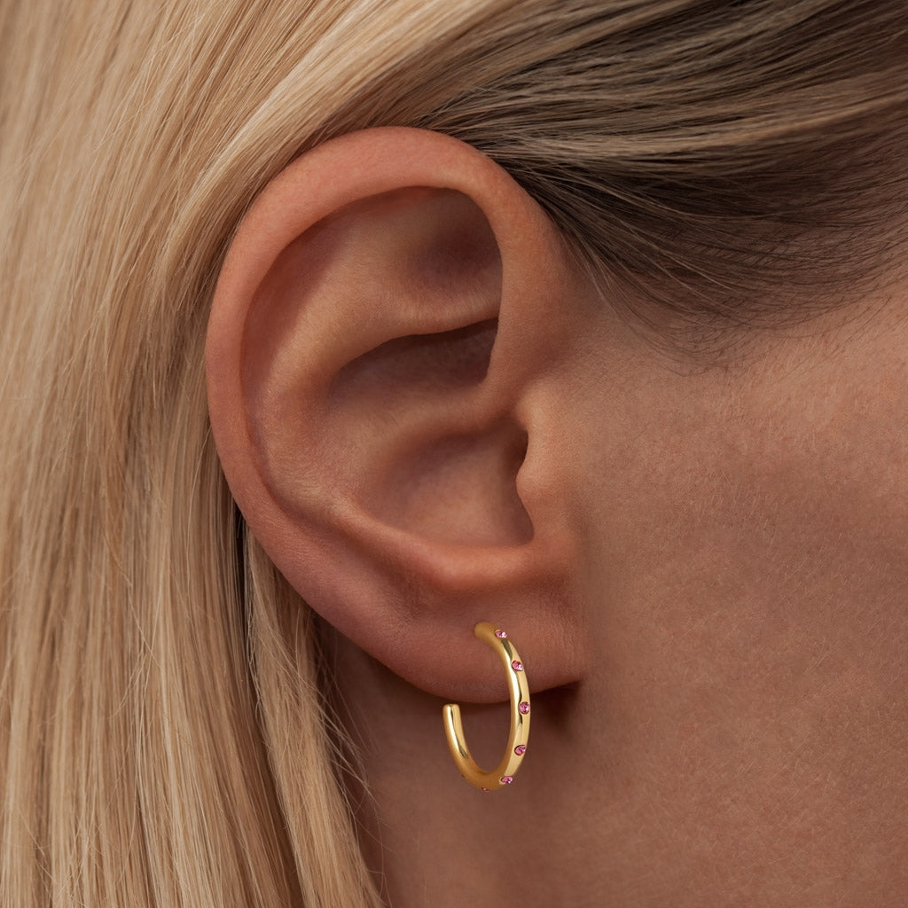 LULU Copenhagen OMG Hoops Medium par guldpläterad Hoops Rosa