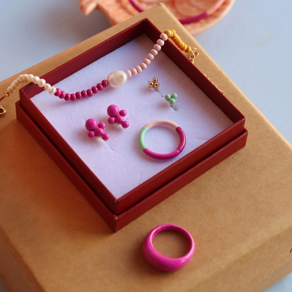 LULU Copenhagen Bouquet Cloud örhänge 1 st Ear stud, 1 pcs Electric Fuchsia Pink