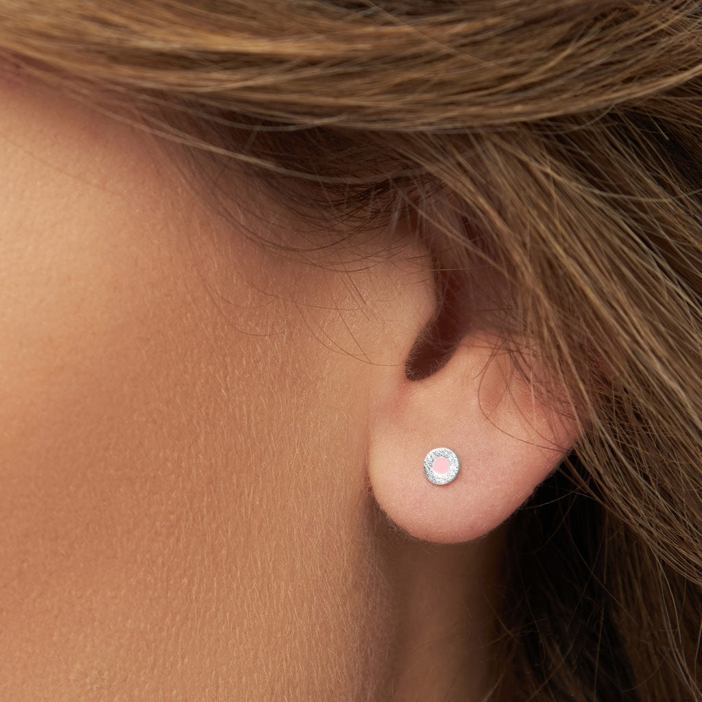 LULU Copenhagen Circle Small örhänge 1 st silverpläterad Ear stud, 1 pcs Pink