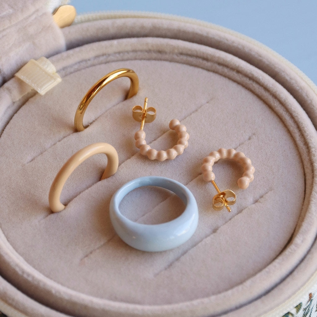 LULU Copenhagen Color Ring Skinande Rings Guldpläterad
