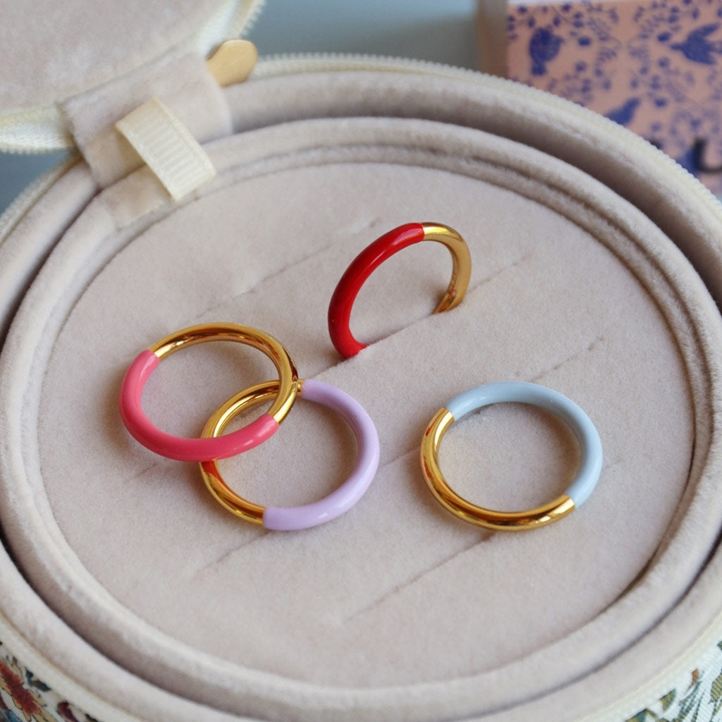 LULU Copenhagen Double Color Ring guldpläterad Rings Gold/Passion Red