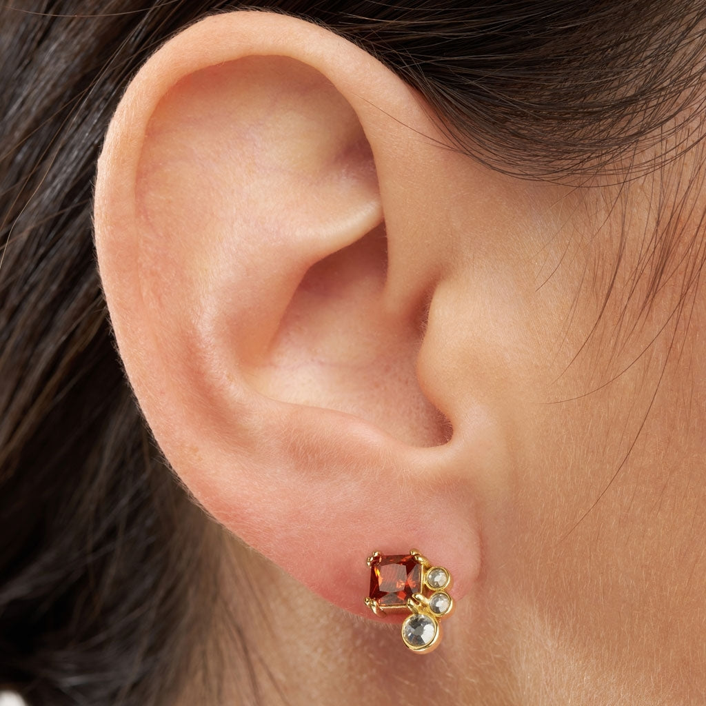 LULU Copenhagen Gala Red Bling Right örhänge 1 st Ear stud, 1 pcs Guldpläterad