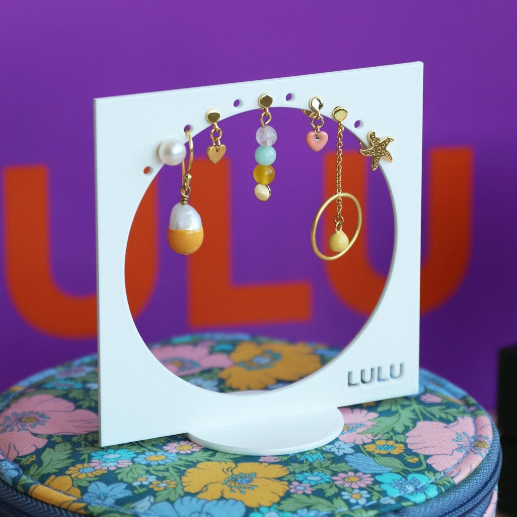 LULU Copenhagen Love U Dangling örhänge 1 st Ear stud, 1 pcs Guldpläterad