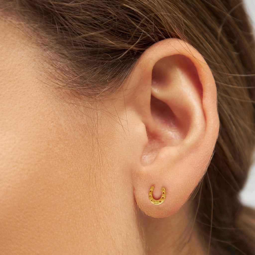 LULU Copenhagen Luck örhänge 1 st Ear stud, 1 pcs Guldpläterad