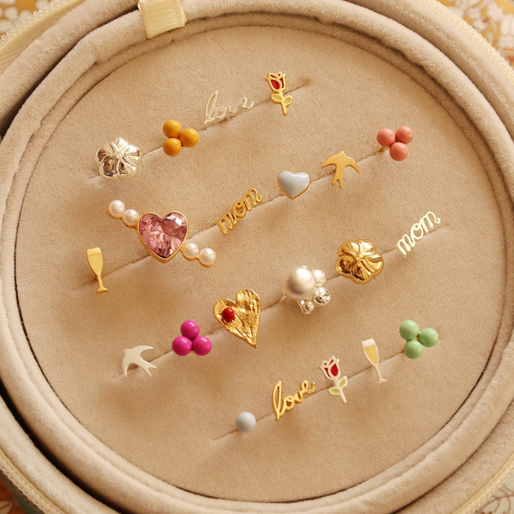 LULU Copenhagen Rose örhänge 1 st Ear stud, 1 pcs Guldpläterad